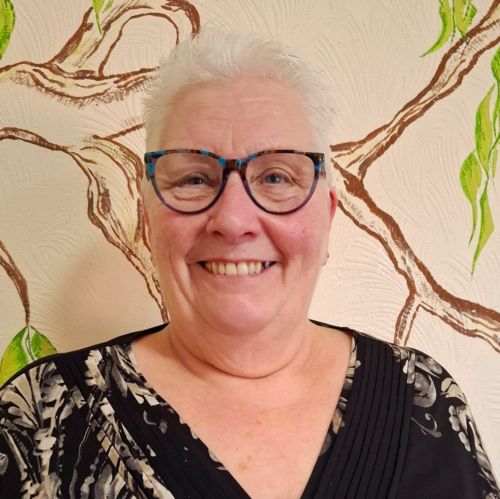 Profile Picture for Yvonne Manton